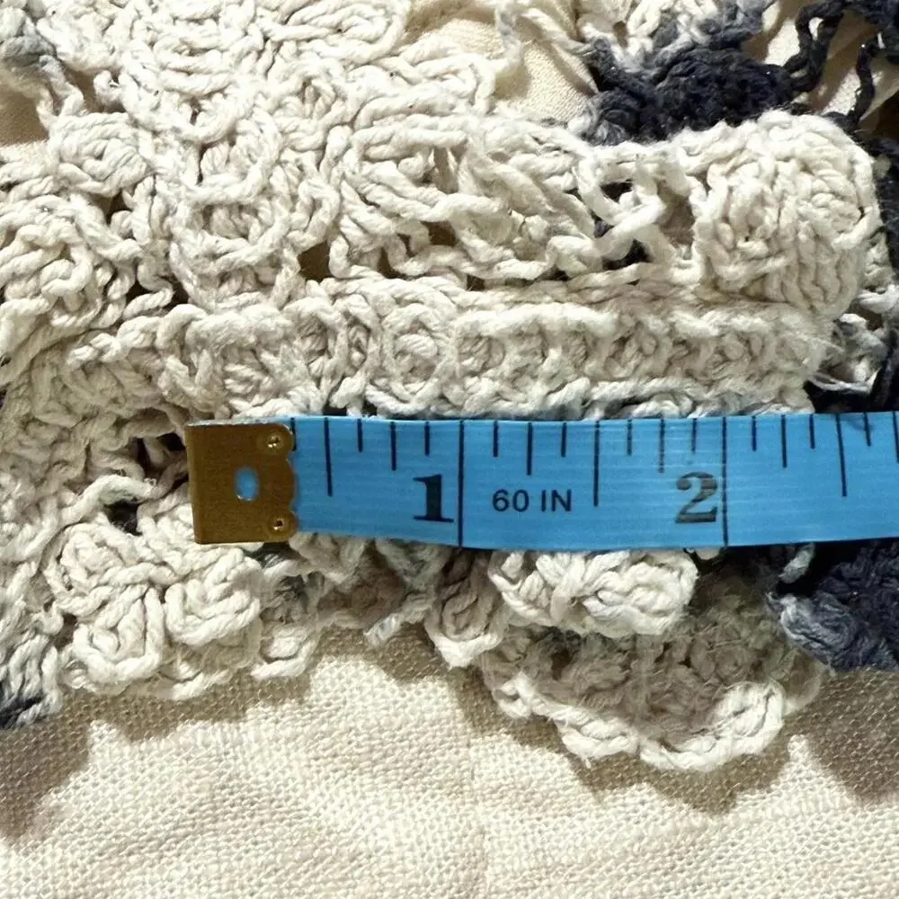 Surf Gypsy Crochet Shorts β Medium - Picture 7 of 8